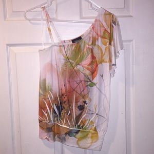 One sleeve floral shirt